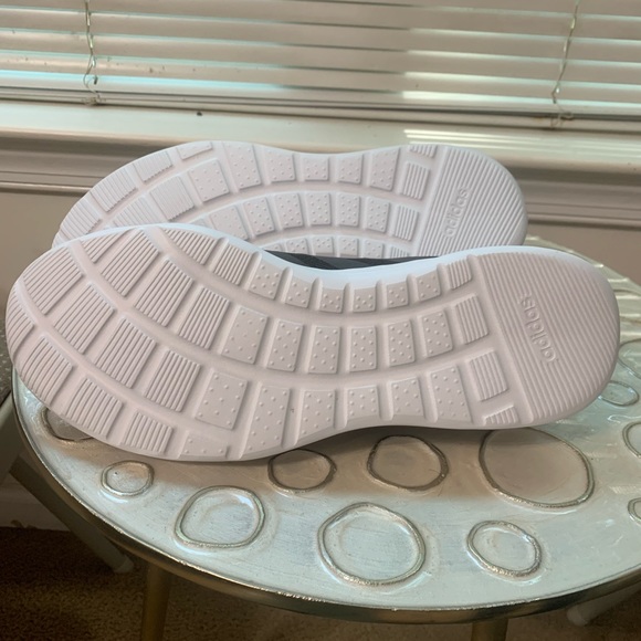 Adidas sneakers brand new - Picture 4 of 4